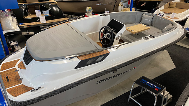 Corsiva 625 Tender