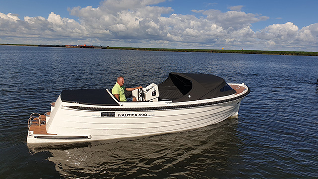 Nautica 690