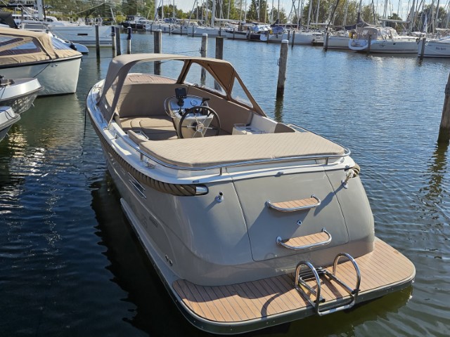 Primeur 615 in het water