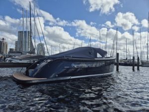 Donker blauwe Waterspoor 616 Aviator 