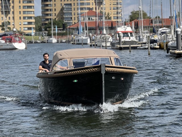 Waterspoor 777 Voorkant