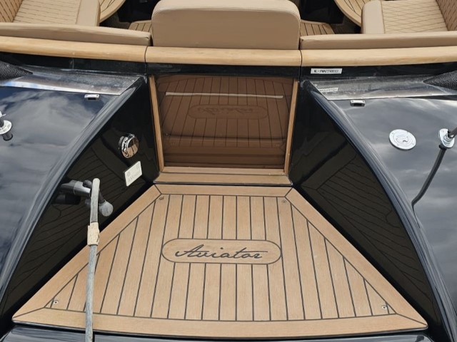 Achterdek van de Waterspoor 777