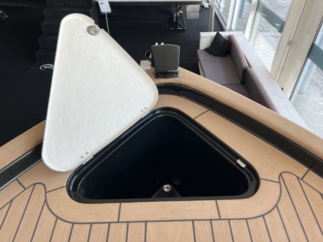 Ankerluik Waterspoor 717 Bun