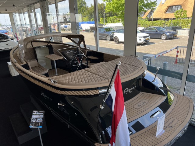 Waterspoor 717 Zwart