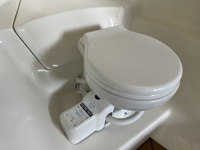 Toilet in de WS717 Bun
