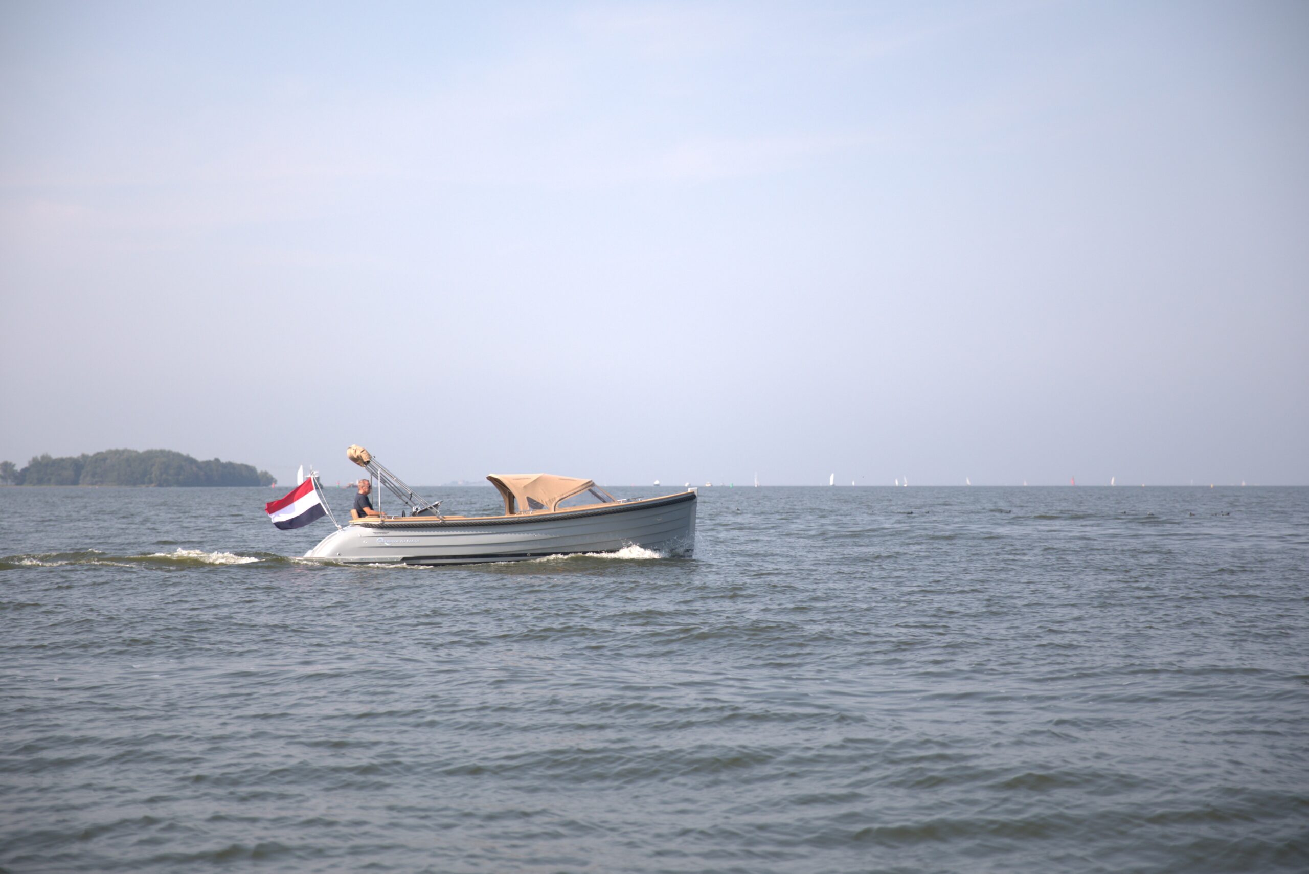 Ervaar zelf hoe het voelt – gratis proefvaart op jouw droomboot!
