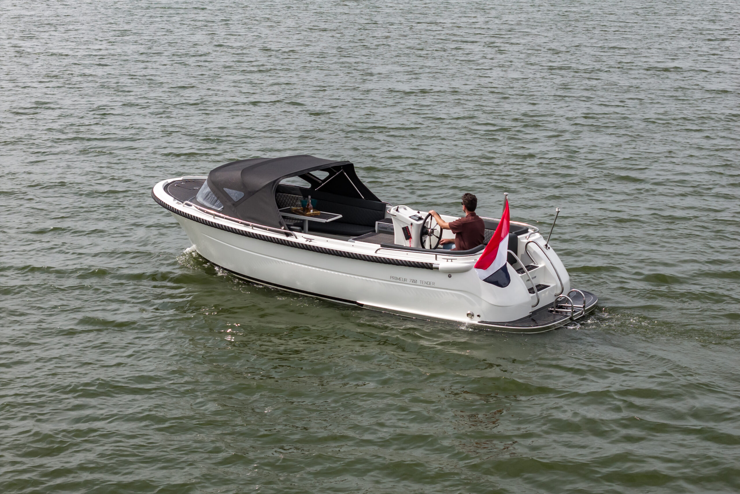 Primeur 700 Tender