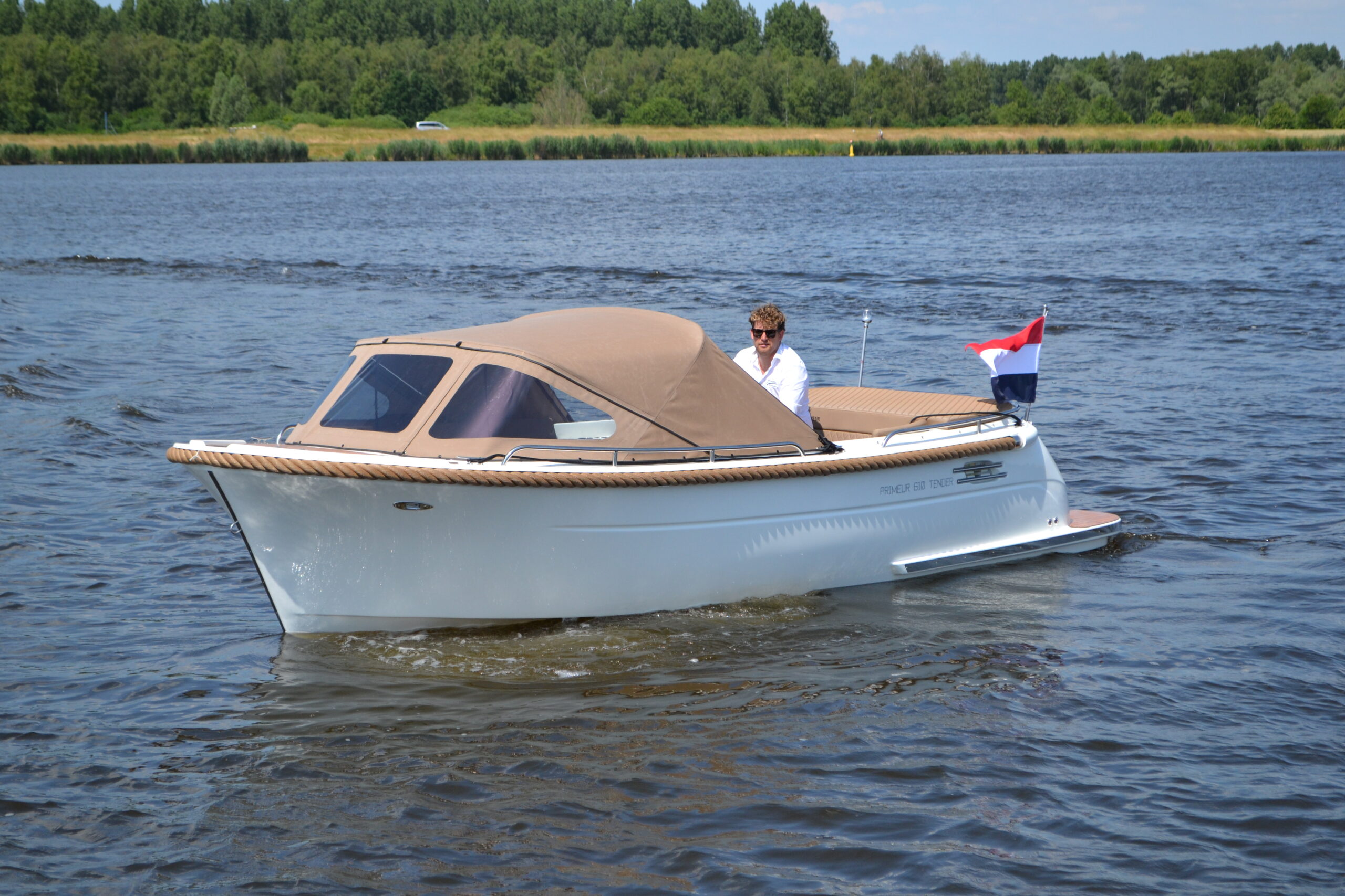 Primeur 610 Tender