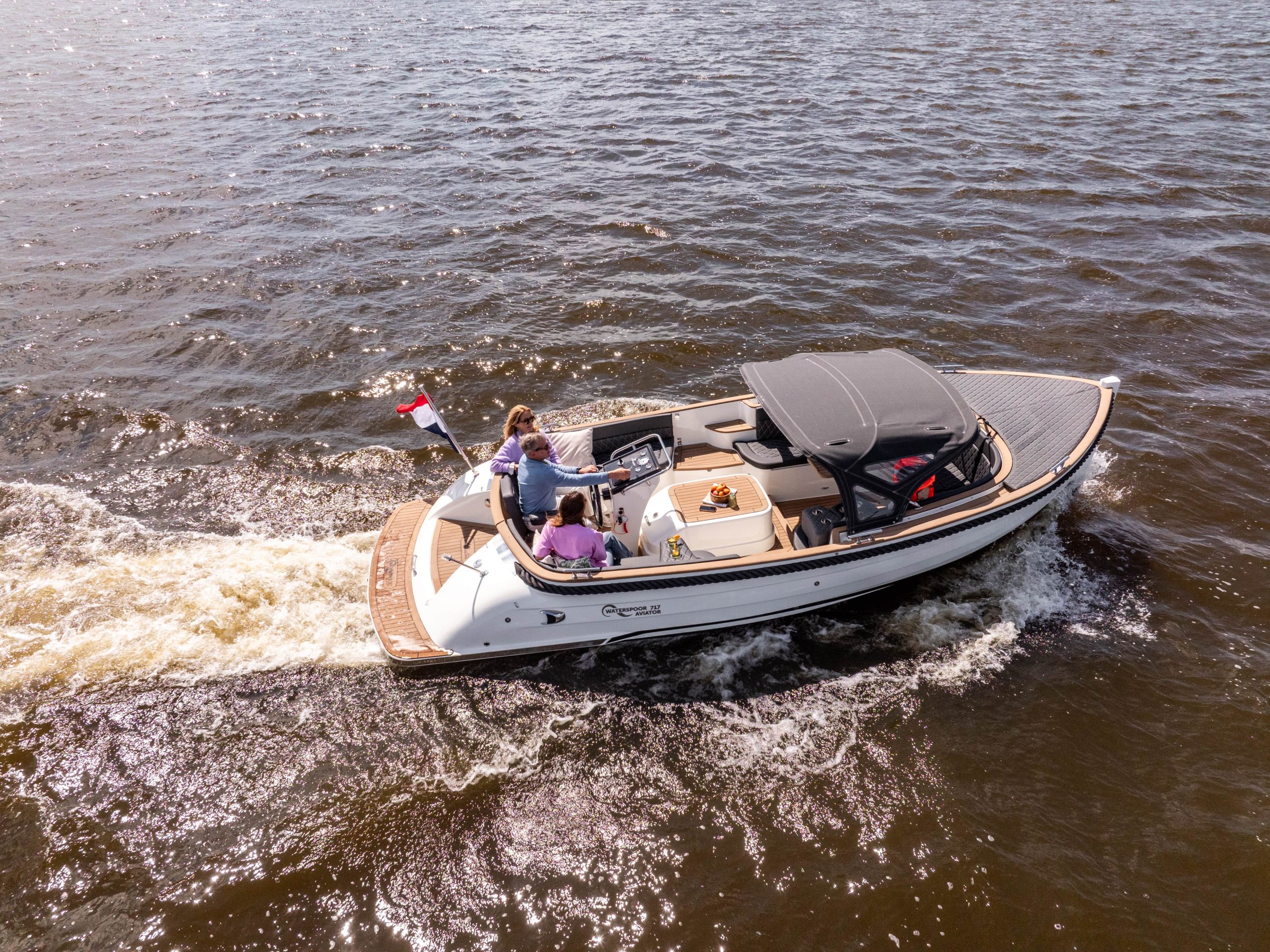 Waterspoor 717 Aviator
